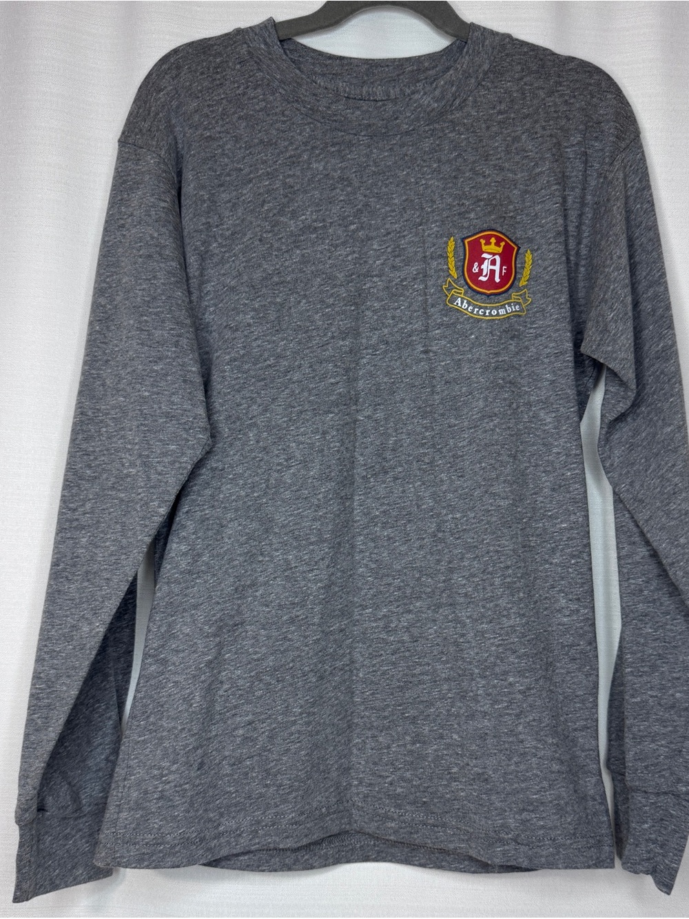Abercrombie & Fitch Kids Heather Gray Long Sleeve Graphic Tee